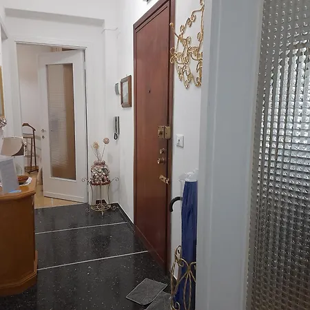 Apartment Sweet Lucy