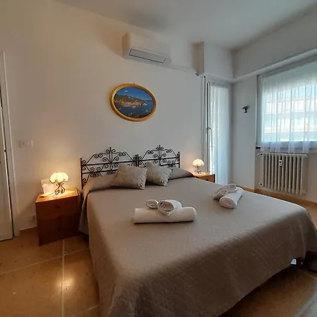 Apartment Sweet Lucy